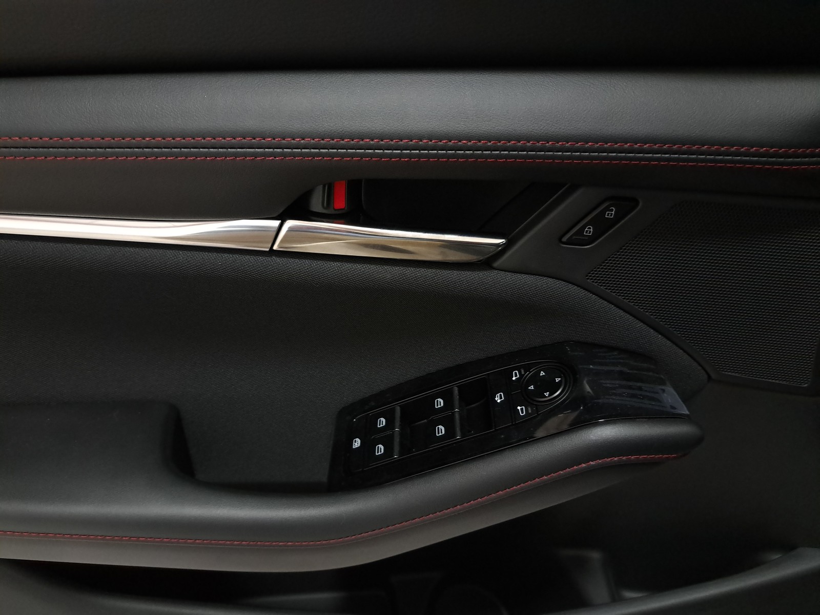 MAZDA 3 2.0 e-SKYACTIV G 150cv 6MT Homura - 2024