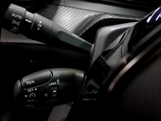 PEUGEOT 208 1.2 PureTech 75cv Active